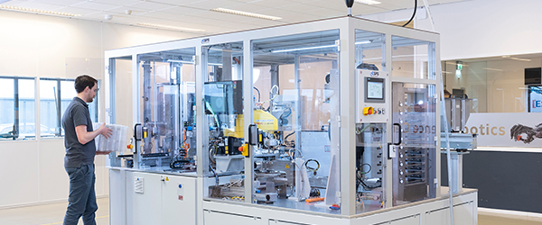 Assembly machine for Medical technology